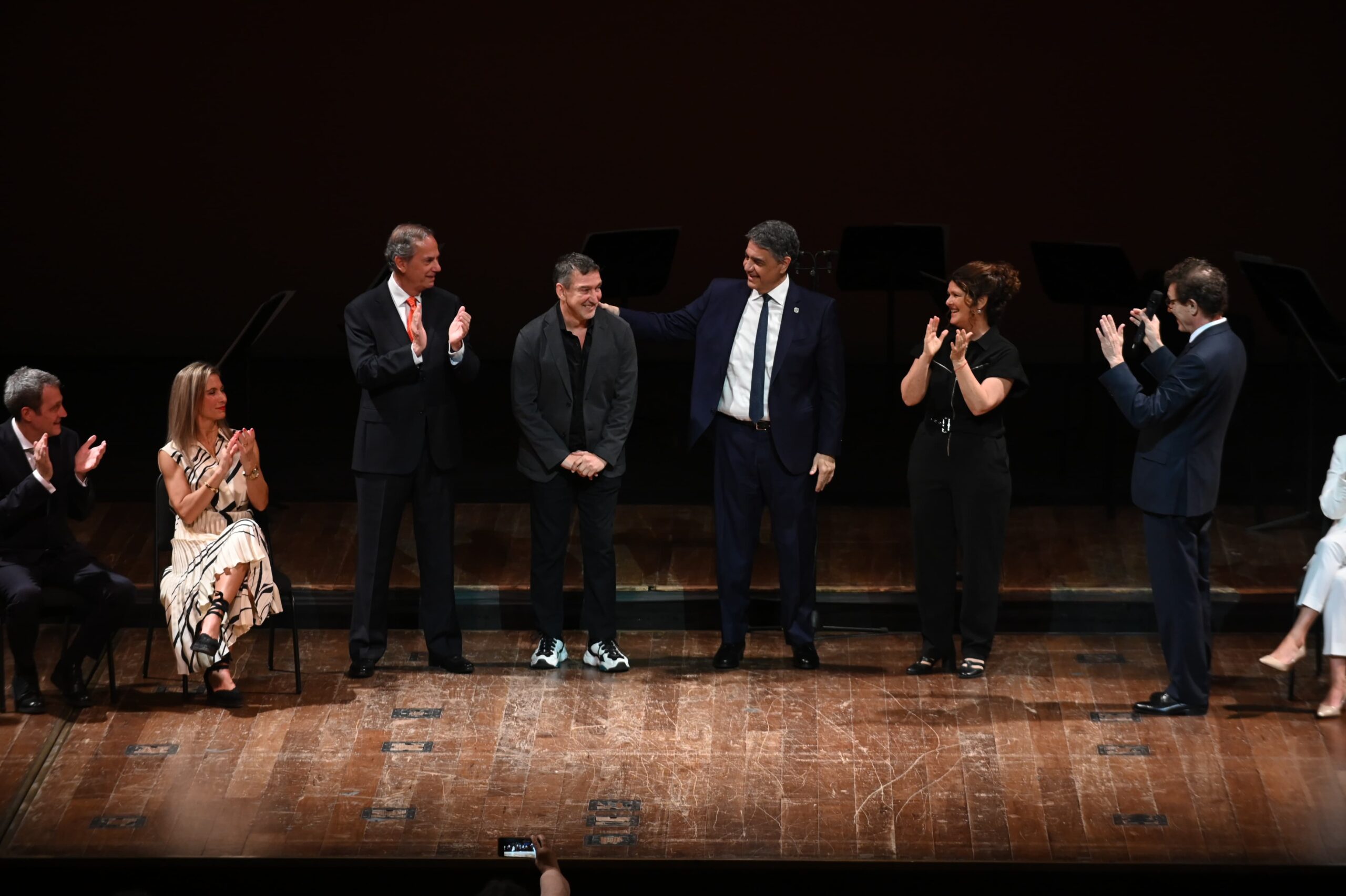 Así quedó conformado el equipo de directores del Teatro Colón, con ...